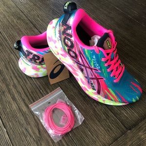 Women’s ASICS NOOSA Tri 13 size 7.5 running shoe